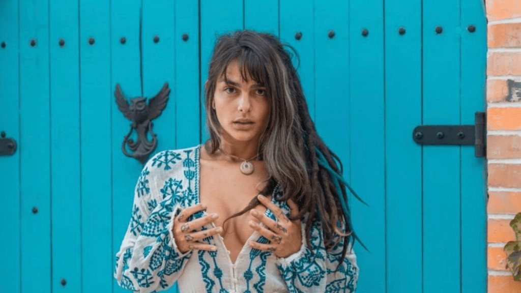 Dread Hot e Bruninha Fitness em “Laços”