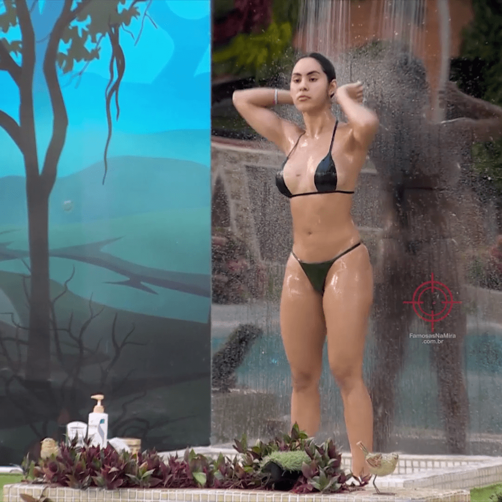 Isabelle no BBB24: Peitinhos + Melhores momentos na&nbsp;piscina