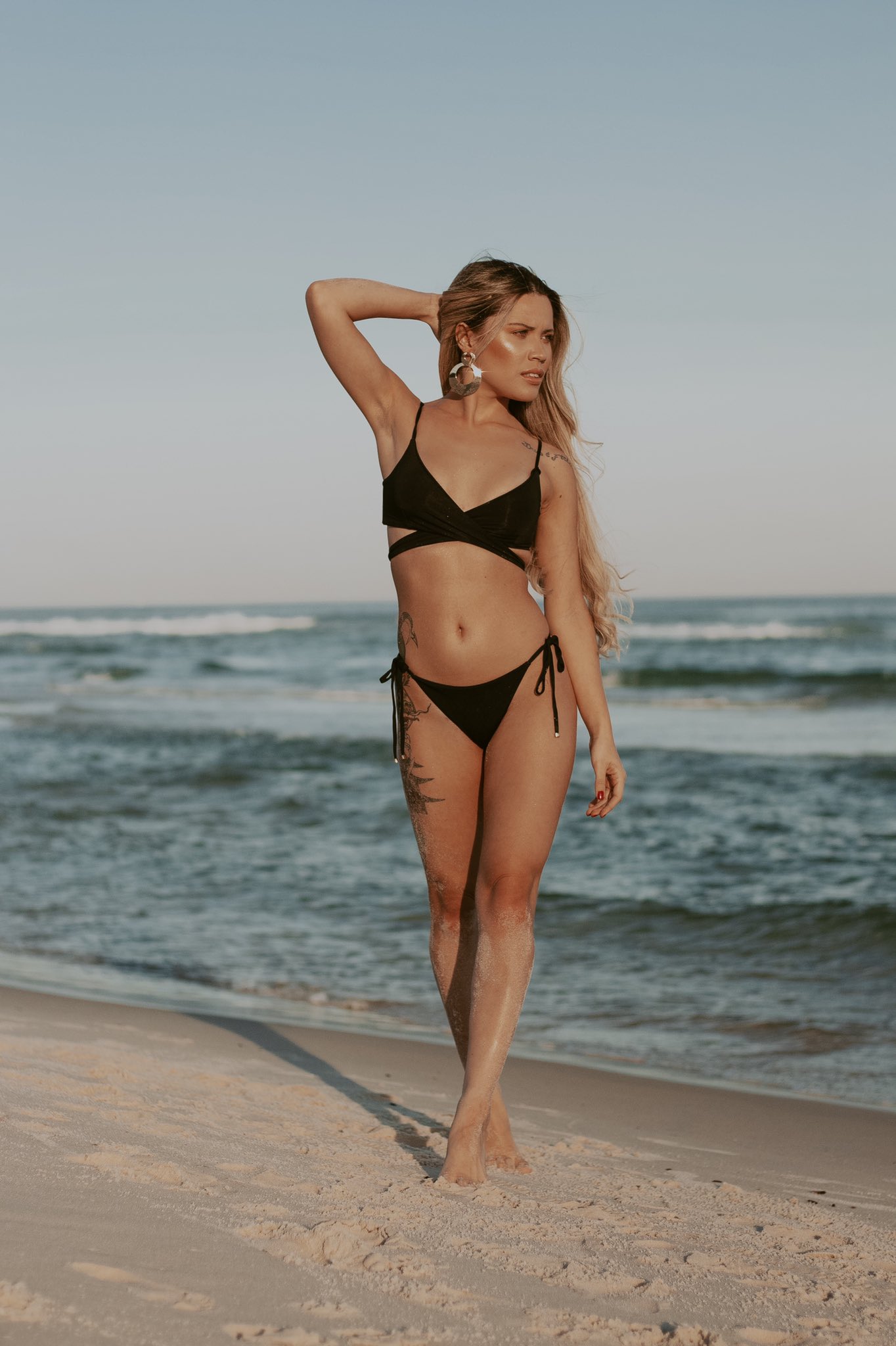 Yasmin Mineira dando na praia – 12 minutos