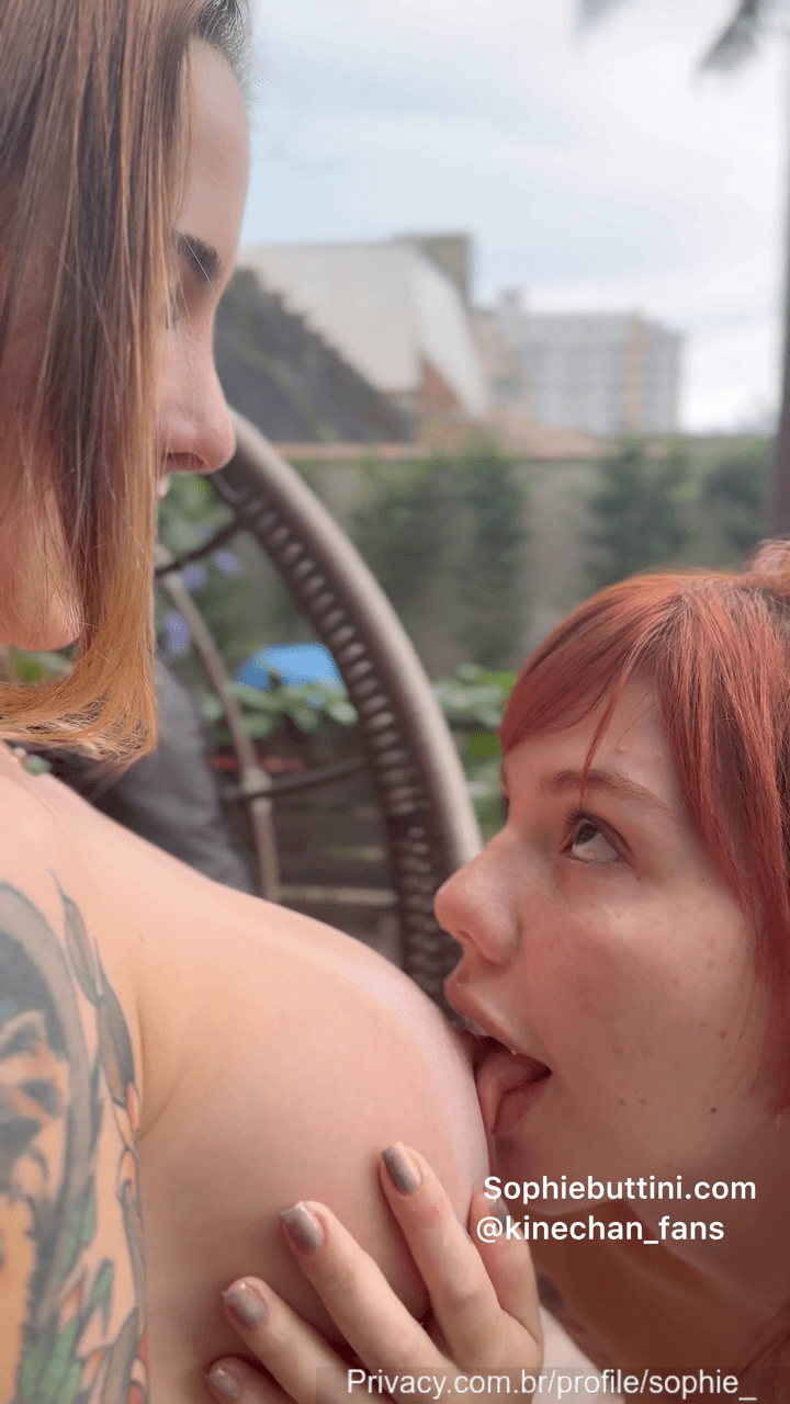 Kinechan Chupando a&nbsp;Sophie