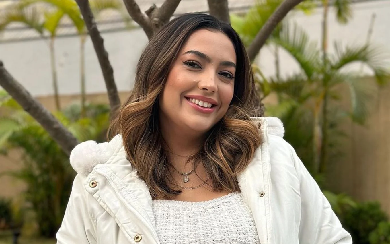 Todos os Flagras de Camila Moura em A Fazenda 16: Melhores momentos, peitinhos e muito mais