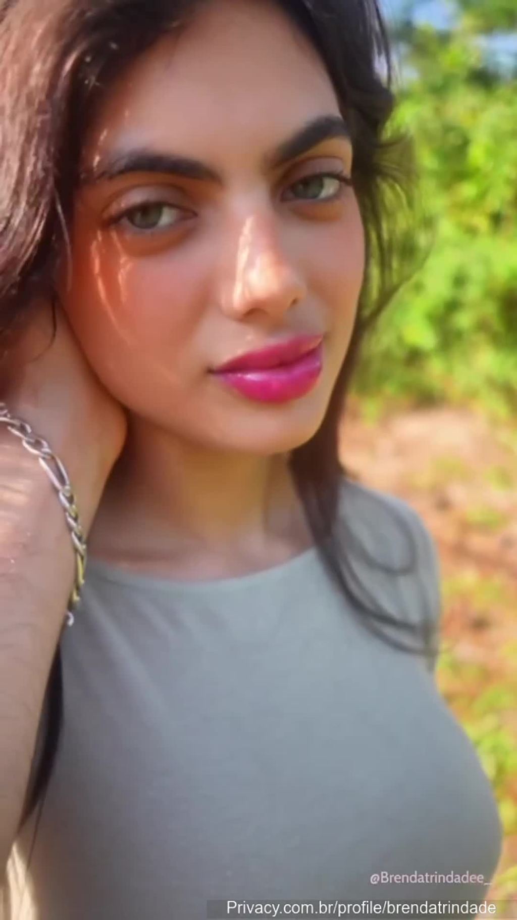 Brenda Trindade mamando e metendo no mato – 7&nbsp;minutos