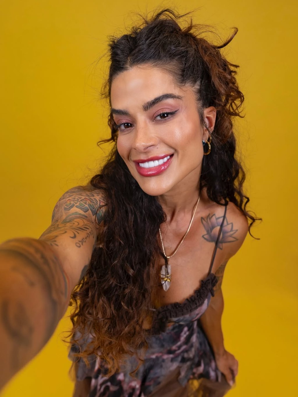 Aline Campos (Riscado) no BBB26: Pagando Peitinho, Banho, Piscina, trocando de roupa e&nbsp;mais!
